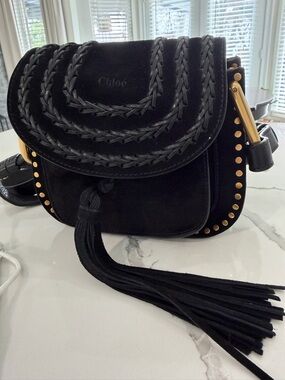 Chloe hudson Crossbody Bag suede with Gold accents black